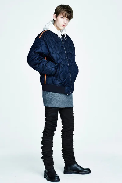 Look 18